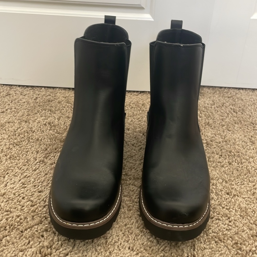 Target Chelsea Boot - Picture 2 of 5